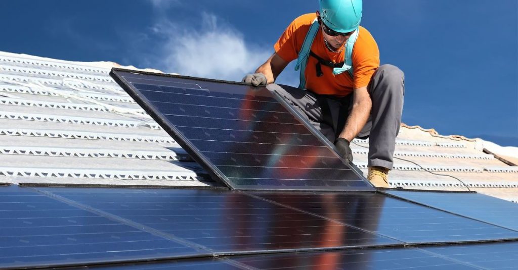 Produção de energia solar fotovoltaica pode dobrar em 2018.