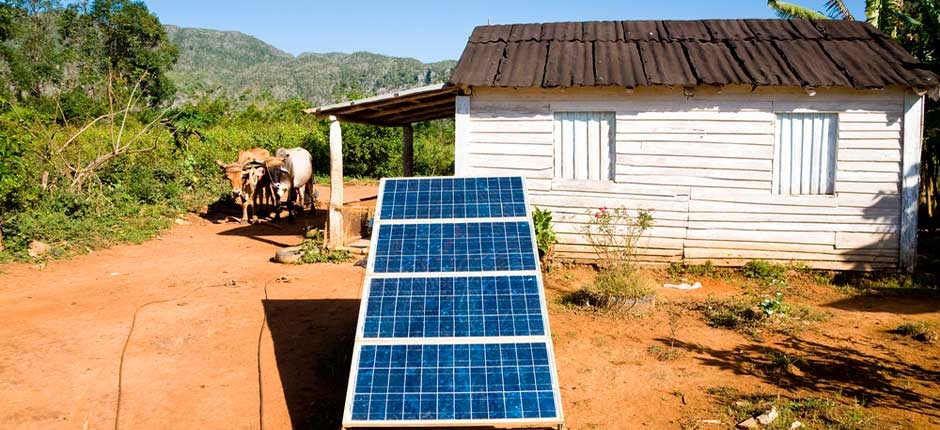 ENERGIA-SOLAR-E-SOLUCAO-PARA-POBREZA-ENERGETICA-NO-BRASIL
