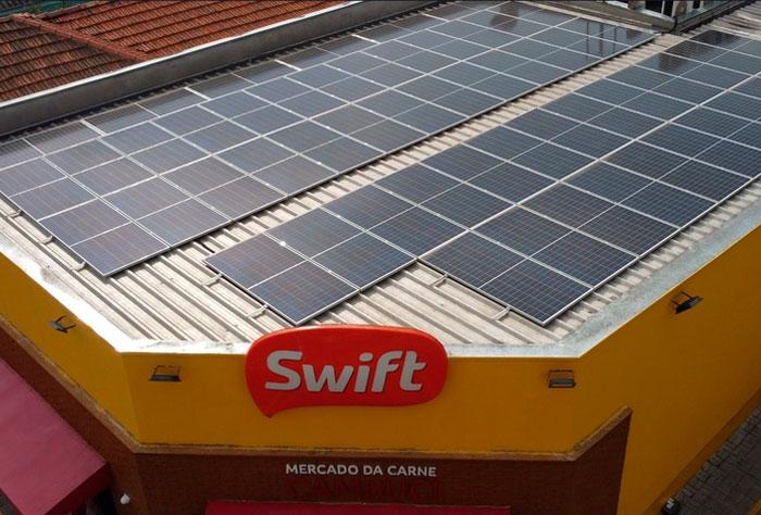 SWIFT ATINGE A MARCA DE 100 LOJAS COM GERAÇÃO DE ENERGIA SOLAR 