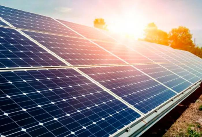 GERACAO-DE-ENERGIA-SOLAR-CRESCE-13-2-NA-PRIMEIRA-QUINZENA-DE-NOVEMBRO