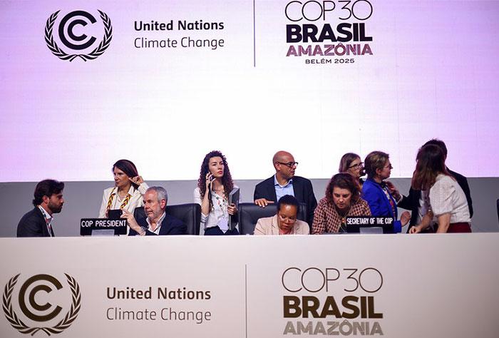 ACORDO-FINAL-DA-COP30-OMITE-MENCAO-A-COMBUSTIVEIS-FOSSEIS