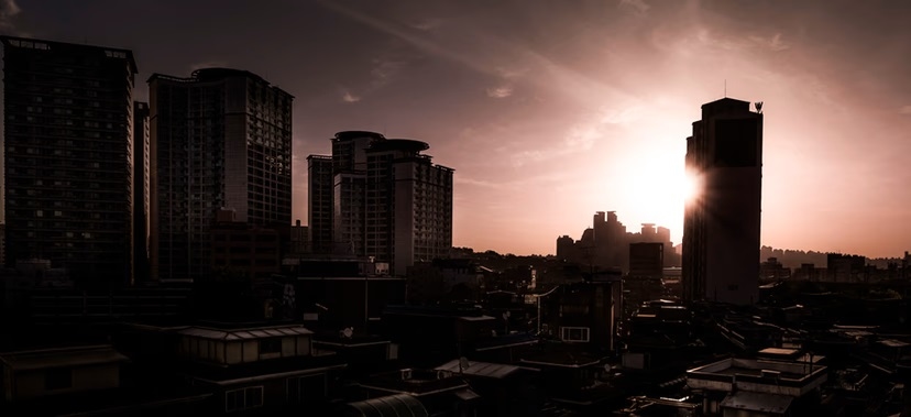 78-DOS-BRASILEIROS-DESEJAM-ENERGIA-SOLAR-COM-BATERIAS-PARA-ENFRENTAR-APAGOES