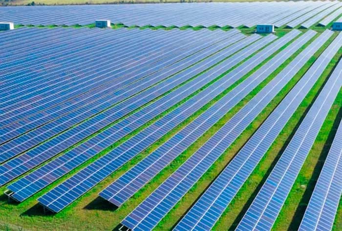 GERACAO-SOLAR-CENTRALIZADA-ATINGE-16-GW-DE-CAPACIDADE-INSTALADA-NO-BRASIL