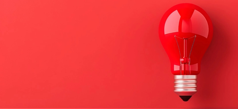 LAMPADA VERMELHA SOBRE FUNDO VERMELHO