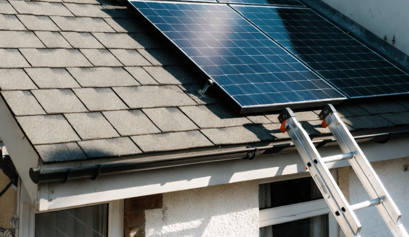 SEGURANÇA EM TELHADOS: ALTURA, ACESSO, ANDAIMES E PLATAFORMAS PARA O&M