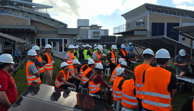 A SOLAN GROUP ESTÁ LIBERANDO UMA OPORTUNIDADE ÚNICA, VINTE VAGAS COM 50% DE DESCONTO NA PRIMEIRA IMERSÃO O&M DE 2026