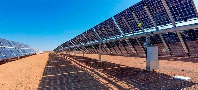 placa-solar-bifacial