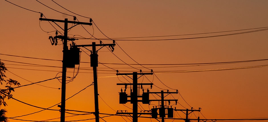 CONSUMIDORES-BRASILEIROS-FICARAM-EM-MEDIA-10-24-HORAS-SEM-ENERGIA-EM-2024