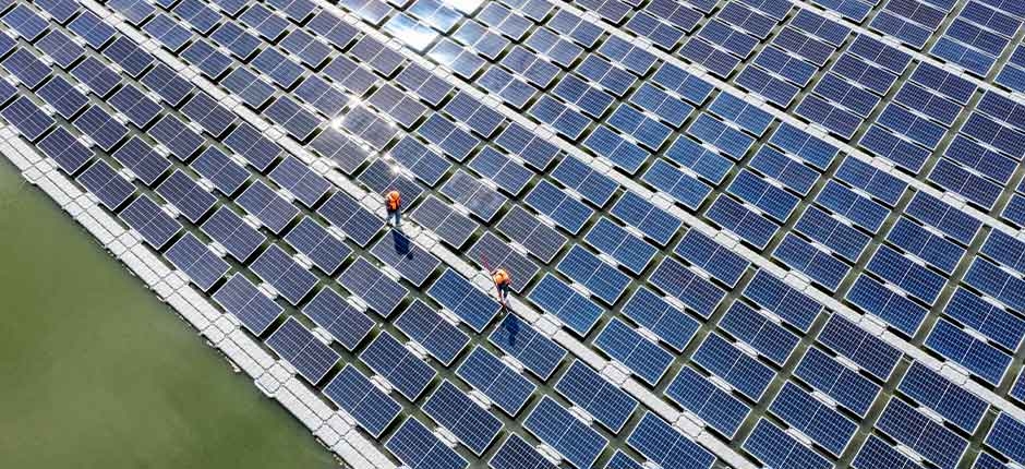 ENERGIA-SOLAR-ATRAIU-R-54-9-BI-EM-INVESTIMENTOS-NO-BRASIL-EM-2024