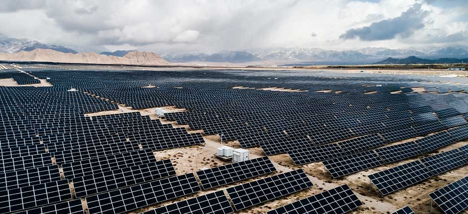 ENERGIA-SOLAR-ATINGE-2-TW-DE-CAPACIDADE-INSTALADA-NO-MUNDO