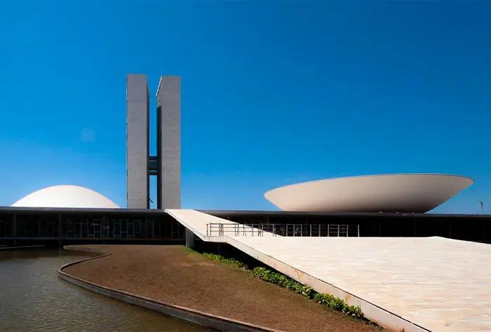 MP-1.304-TRAZ-RISCOS-PARA-O-MARCO-LEGAL-DA-GERACAO-DISTRIBUIDA