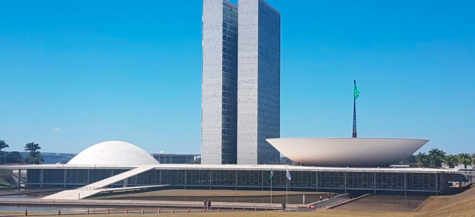 PRAÇA DOS TRÊS PODERES