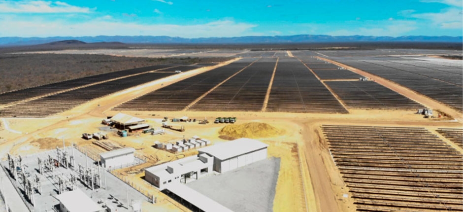 LONGI FINALIZA ENTREGA DE 1 MILHÃO DE MÓDULOS PARA COMPLEXO NA BAHIA