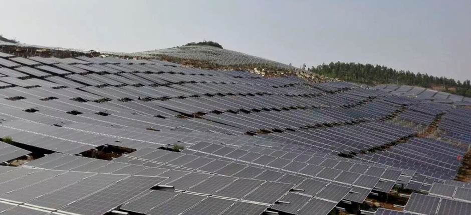 CHINA DEVE ADICIONAR ENTRE 42 A 48 GW DE CAPACIDADE DE GERAÇÃO FOTOVOLTAICA EM 2021