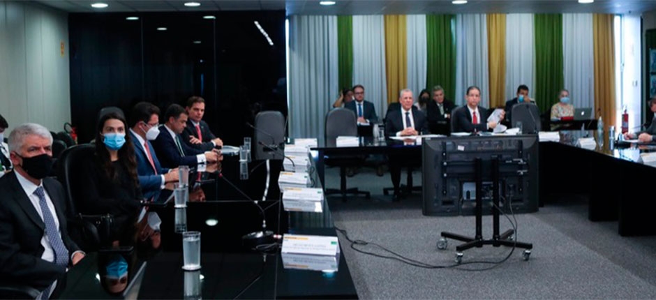 CÚPULA DO SETOR ELÉTRICO VÊ MELHORA NAS CONDIÇÕES DE SUPRIMENTO DE ENERGIA