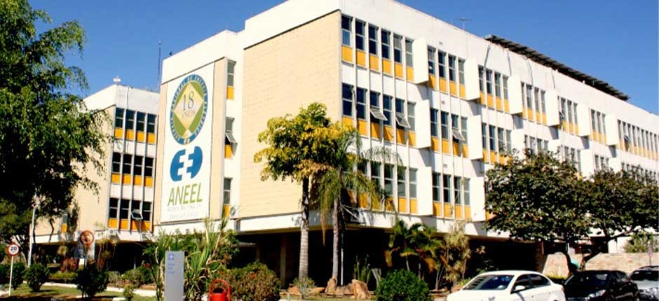 ANEEL REAJUSTA TARIFAS DE 15 PERMISSIONÁRIAS DE ENERGIA
