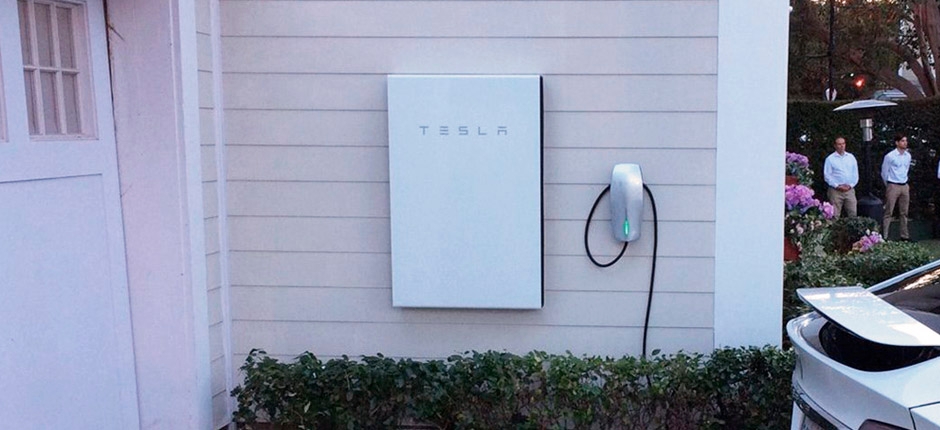 TESLA COMPLETA OFERTA DE EQUIPAMENTOS PARA SETOR SOLAR