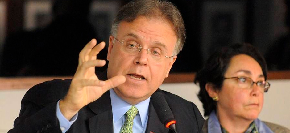 EM ARTIGO, ABRADEE DEFENDE REGRA DE TRANSIÇÃO DIFERENTE DO PL 5829