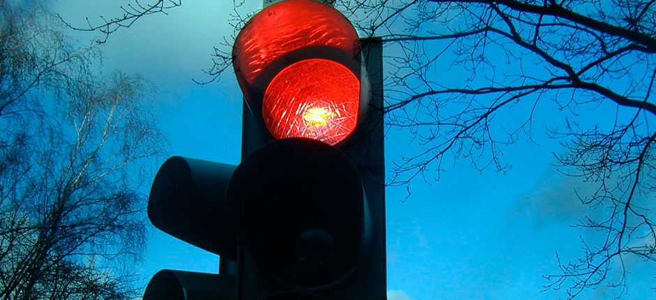 BANDEIRA VERMELHA NÃO EVITARÁ NOVAS CRISES DE ENERGIA, DISPARA INEL