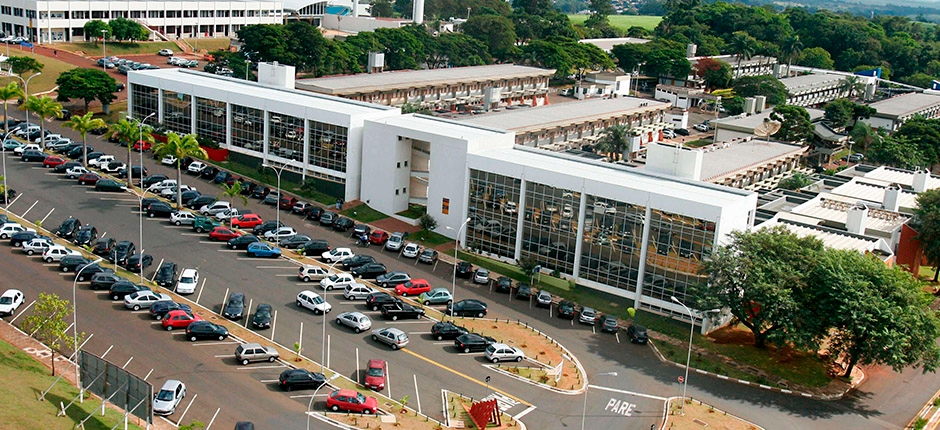 PUC-CAMPINAS CONCLUI INSTALAÇÃO DE USINA DE ENERGIA SOLAR