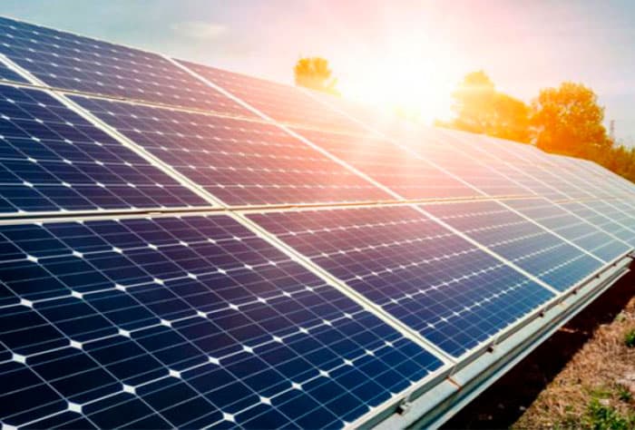 GERACAO-DE-ENERGIA-SOLAR-CRESCE-14-1-NO-BRASIL-EM-JULHO