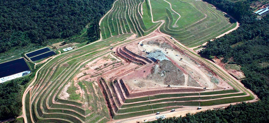 PREFEITURA DE CURITIBA OFICIALIZA PROJETO DA PIRÂMIDE SOLAR DA CAXIMBA