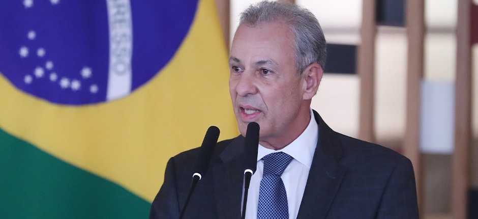 MME DESCARTA HIPÓTESE DE RACIONAMENTO DE ENERGIA