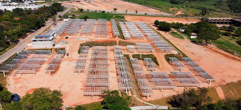 ESTACIONAMENTO-SOLAR-DE-30-MIL-M-ESTA-SENDO-CONSTRUIDO-EM-SOROCABA-SP