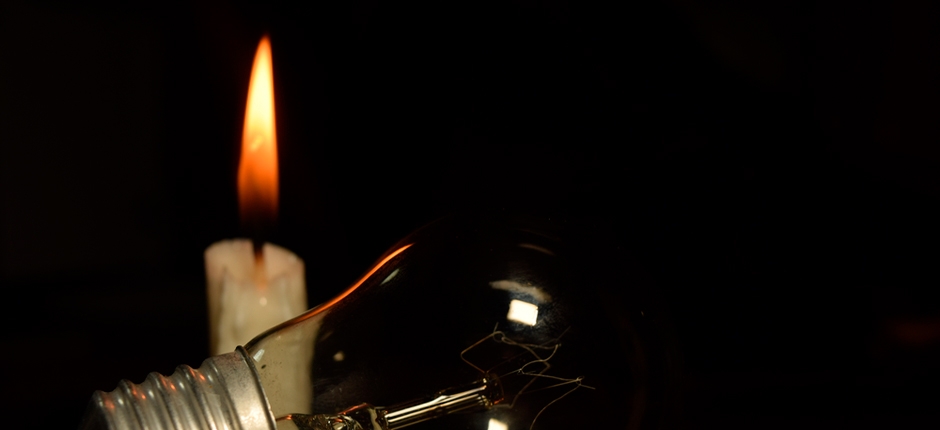 CONSUMIDORES-BRASILEIROS-FICARAM-EM-MEDIA-10-93-HORAS-SEM-ENERGIA-EM-2022