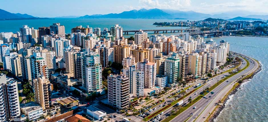 FLORIANOPOLIS-SC-FOI-A-CIDADE-QUE-MAIS-ACRESCENTOU-ENERGIA-SOLAR-NO-BRASIL-EM-2022