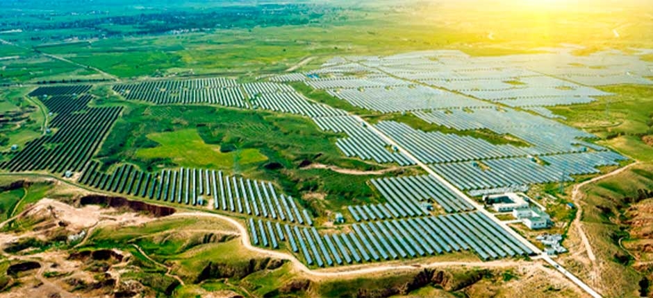 PAINEIS-SOLARES-ATINGEM-PRECOS-MAIS-BAIXOS-DA-HISTORIA-NO-MERCADO-INTERNACIONAL