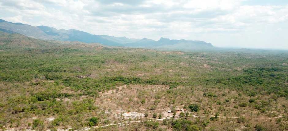 GERACAO-SOLAR-OFF-GRID-ALIMENTARA-RESERVA-AMBIENTAL-NO-CERRADO-DE-GOIAS