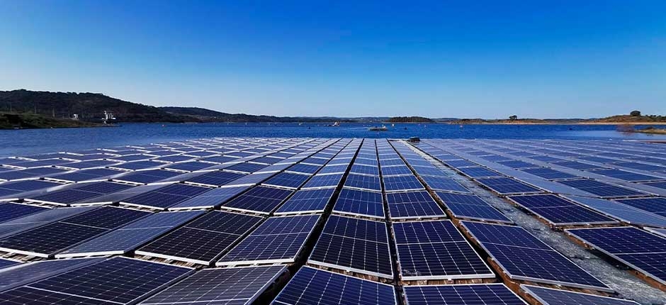 EMPRESA NORUEGUESA APOSTA EM TECNOLOGIA DE USINA SOLAR FLUTUANTE NA COSTA OCEÂNICA