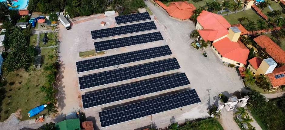 RESORT EM SANTA CATARINA (SC) INVESTE EM CARPORT SOLAR PARA ECONOMIA DE ENERGIA