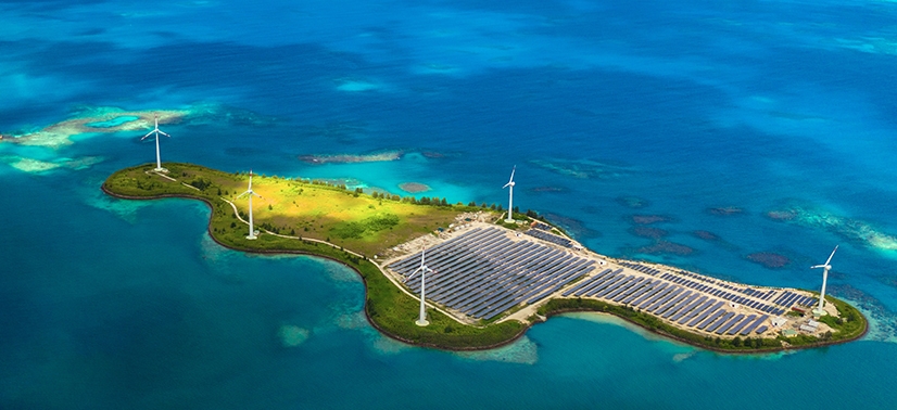 Ilha com usina de energia solar e eólica