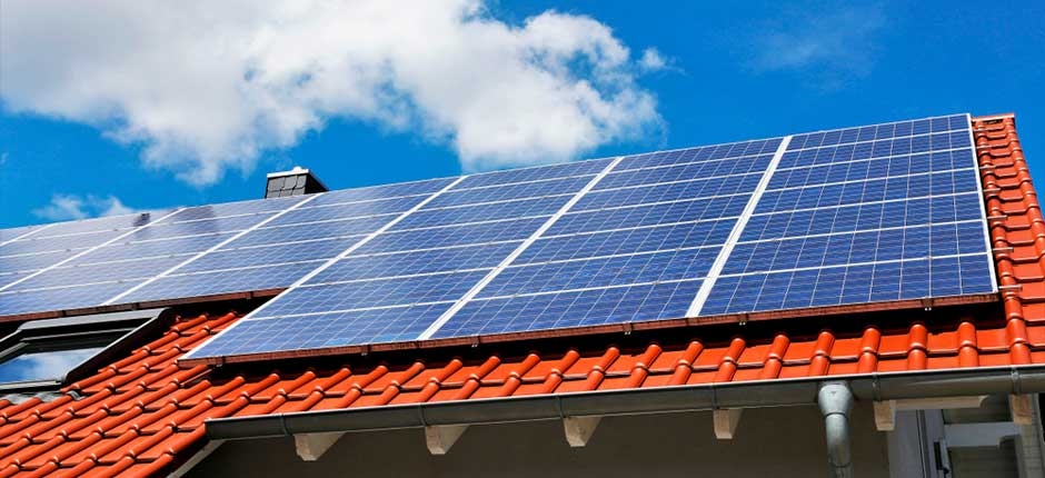 PRECISO-DESLIGAR-O-SISTEMA-DE-ENERGIA-SOLAR-QUANDO-VIAJO