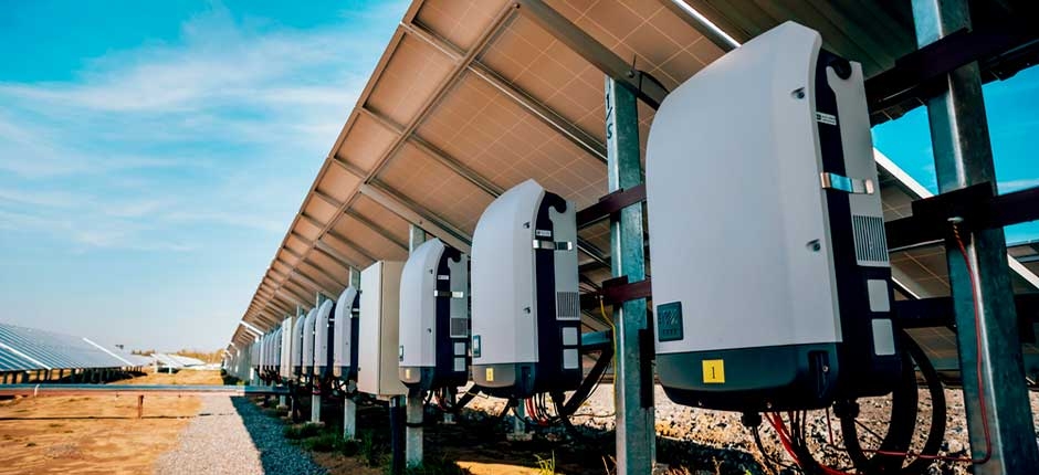 DEZ-MARCAS-DE-INVERSOR-SOLAR-RESPONDEM-POR-86-DO-MERCADO-GLOBAL