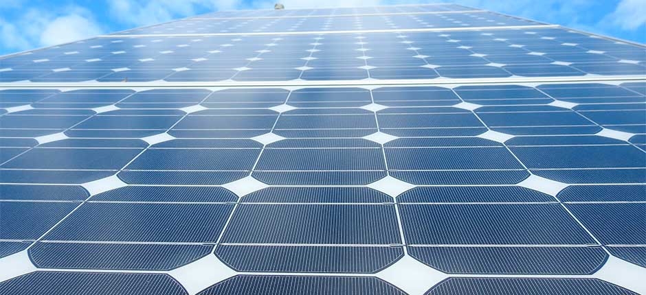 FABRICANTES-DE-MODULOS-BUSCAM-GARANTIR-FORNECIMENTO-DE-SILICIO-POLICRISTALINO