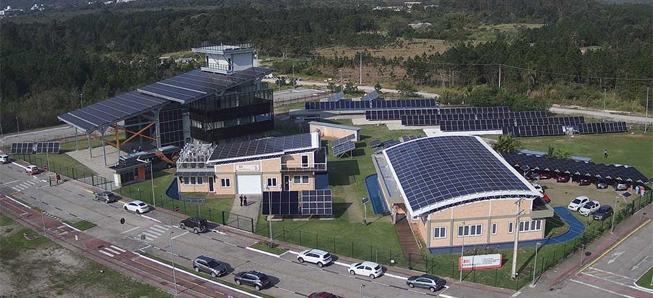 USINA-DE-HIDROGENIO-VERDE-E-INAUGURADA-NA-UNIVERSIDADE-FEDERAL-DE-SANTA-CATARINA