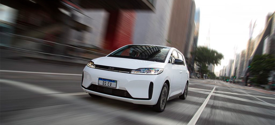 CARRO-ELETRICO-DA-BYD-CIRCULARA-EM-SAO-PAULO-PELO-APLICATIVO-99