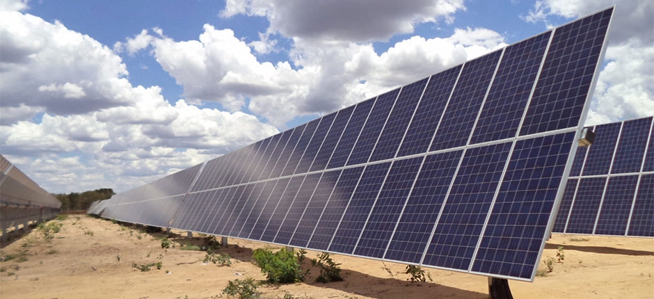 ENERGIA SOLAR É ALTERNATIVA PARA AGRICULTORES CONTRA A SECA NO NORDESTE