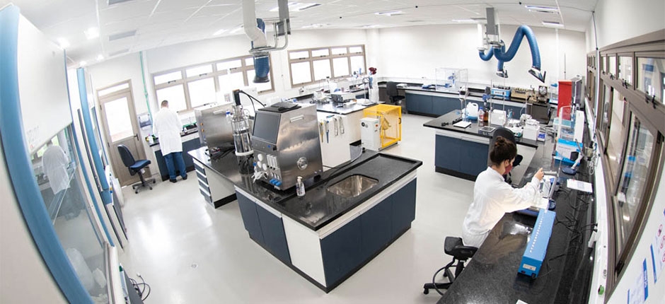 SENAI-PR-E-CBA-FIRMAM-PARCERIA-PARA-PRODUCAO-DE-FOLHAS-DE-ALUMINIO-PARA-BATERIAS-DE-LITIO