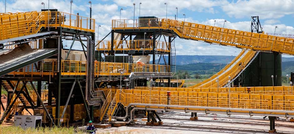 EXTRACAO-DE-LITIO-EM-MINAS-GERAIS-JA-IGUALA-ARRECADACAO-DE-2022