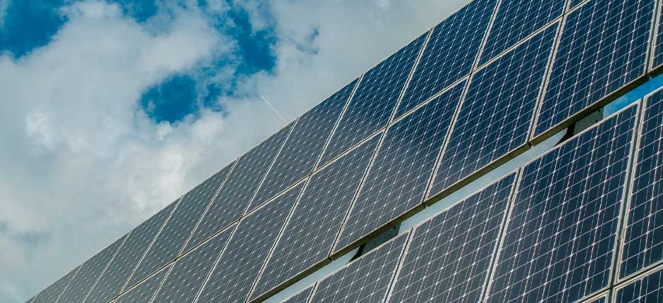 POLONESES DEFENDEM REFORMULAÇÃO DO MERCADO DE ENERGIA DA UNIÃO EUROPEIA PARA SE TORNAR 100% RENOVÁVEL