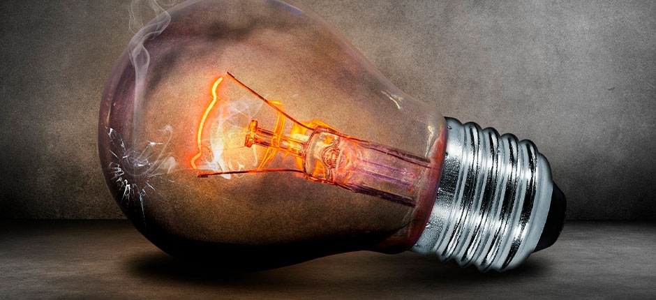 ENERGIA-ELETRICA-RESIDENCIAL-ACUMULA-AUMENTO-DE-27-NOS-ULTIMOS-DOZE-MESES