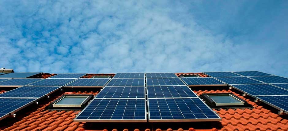 CHINESES CRIAM PISO SOLAR PARA GERAÇÃO DE ENERGIA ELÉTRICA EM CALÇADAS E CICLOVIAS