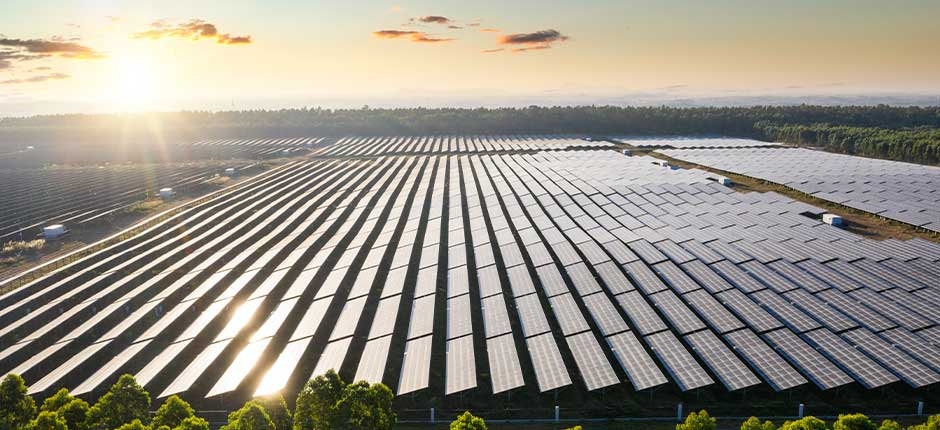 GOVERNOS-INVESTIRAM-US-1-34-TRILHAO-EM-ENERGIA-LIMPA-DESDE-2020