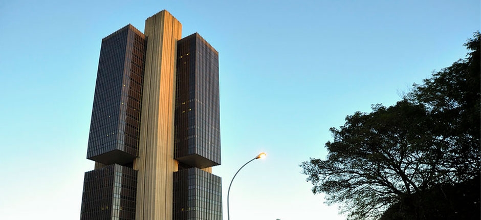 COPOM-ELEVA-TAXA-BASICA-DE-JUROS-EM-1-PONTO-PERCENTUAL-PARA-12-75-AO-ANO