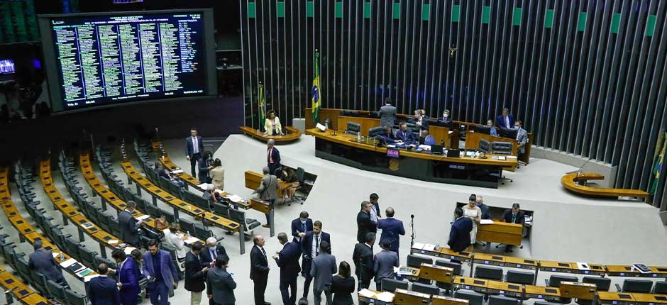 PROJETO-DE-LEI-DESTINA-RECURSOS-DE-FUNDO-CIENTIFICO-PARA-ENERGIA-SOLAR-EM-UNIVERSIDADES