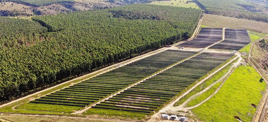 USINA-DE-GERACAO-SOLAR-DISTRIBUIDA-DE-6.75-MWP-E-INAUGURADA-EM-MINAS-GERAIS